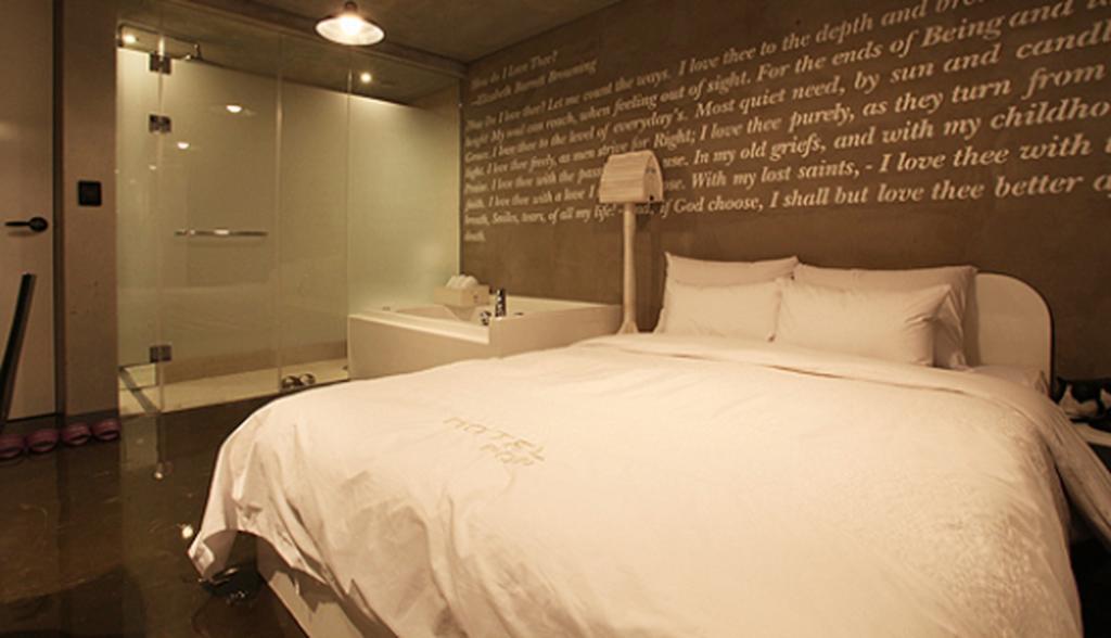 Hotel Pop2 Jongno Szöul Kültér fotó