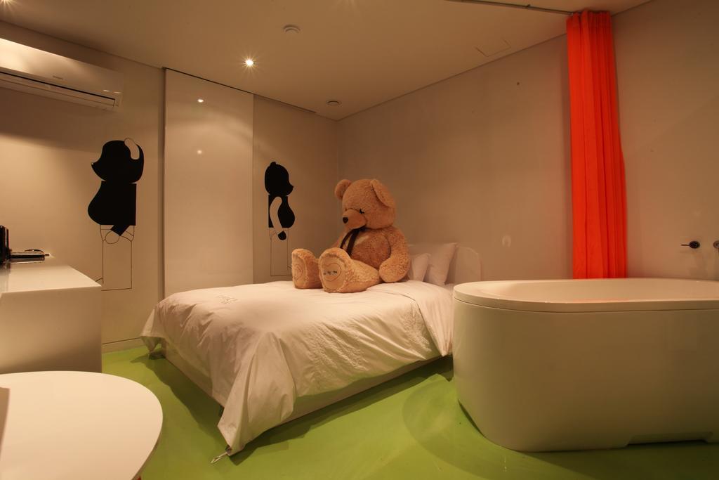 Hotel Pop2 Jongno Szöul Szoba fotó