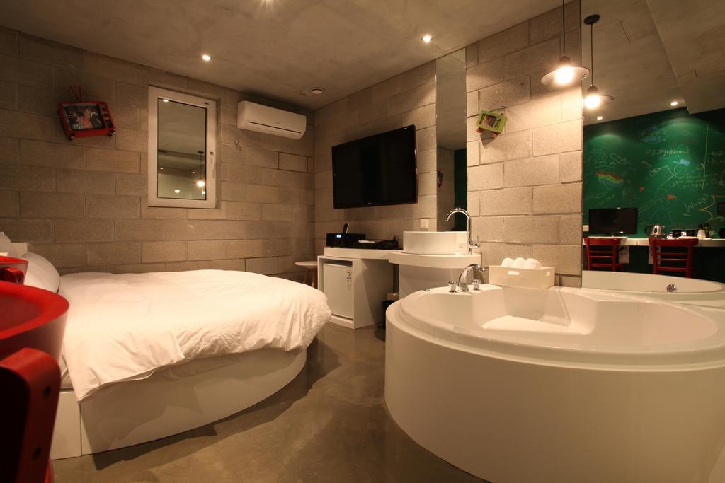 Hotel Pop2 Jongno Szöul Szoba fotó