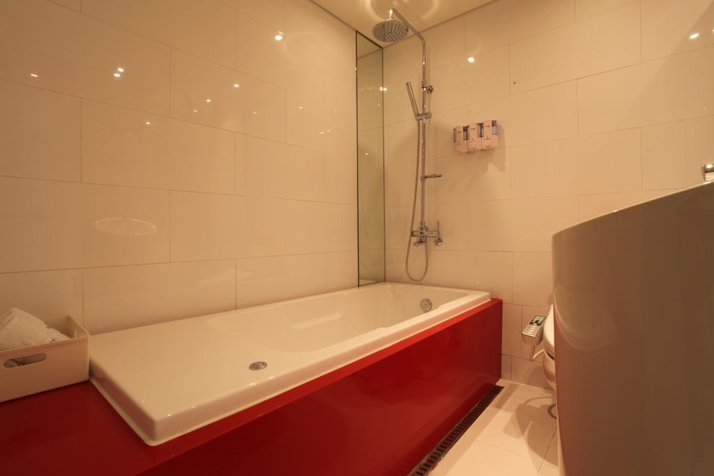 Hotel Pop2 Jongno Szöul Kültér fotó